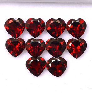 พลอยโกเมนสีแดงธรรมชาติทรงหัวใจเจียระไนแบบเหลี่ยม  ขนาดมาตรฐาน  ได้รับการรับรอง  ไม่ผ่านการปรับแต่ง  พร้อมสำหรับการฝังในเครื่องประดับ - Product Image 3