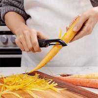 Nieuwe aanwinsten Japanse gadget skin plastic messen multifunctionele keuken fruit- en groenteschiller roestvrij staal