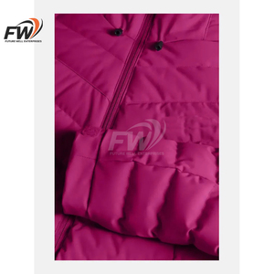 Chaqueta Corta Acolchada Impermeable para Mujer, Diseño con Capucha, Relleno de Plumas, Precio al por Mayor OEM, Se Aceptan Pedidos al por Mayor - Product Image 4