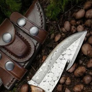 Cuchillos de Caza y Camping Premium con Hoja de Acero Estampado, Mango de Madera Remachado y Funda Protectora de Cuero Marrón para Uso en Exteriores - Product Image 4