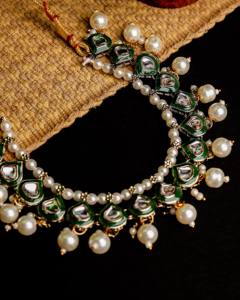 ชุดเครื่องประดับสร้อยคอและต่างหูแบบคุนดัน ดีไซน์ดั้งเดิมประดับเพชรซิร์คอน ชุบทองโบราณ สีเขียวมีนาคารี สำหรับผู้หญิง เหมาะสำหรับงานแต่งงานและงานปาร์ตี้ - Product Image 4