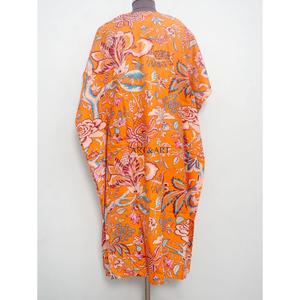 Kaftan long en pur coton doux, imprimé floral, pour futures mamans, idéal comme tenue de plage, vêtement de nuit ou tenue quotidienne confortable. - Product Image 4