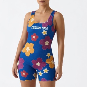 Combinaison courte sans manches côtelée sans couture à col rond, imprimé tendance, avec logo personnalisé, pour femme, idéale pour le yoga, la gym et les activités sportives - Product Image 1