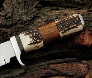 Cuchillo Bowie Hecho a Mano por Pasha Enterprises, Grado Industrial, OEM, Personalizable, Hoja Fija de Acero de Damasco para Caza y Camping, Mango de Asta de Ciervo - Product Image 3