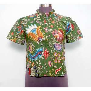 Tunique de plage décontractée pour femme en coton imprimé floral vintage, col rond, manches mi-longues bouffantes et évasées, style moderne et charmant - Product Image 1