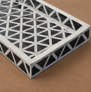 Plateau décoratif géométrique noir et blanc avec incrustation de corne, base en bois massif, fait main, pour service, table basse, décoration intérieure, vente en gros - Product Image 6