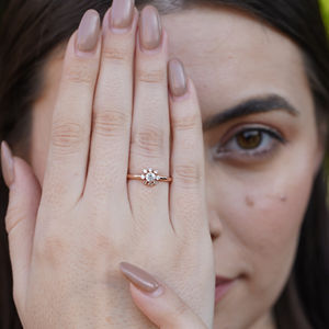Anillo de compromiso, boda o aniversario para mujer, chapado en oro rosa, plata de ley 925, circonita, engaste de garra, elegante y moderno - Product Image 5