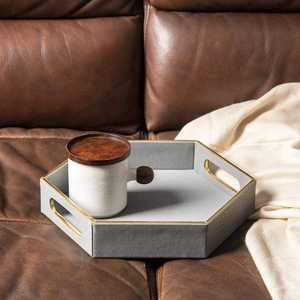 Plateau de service en similicuir sur mesure, plateaux décoratifs en similicuir pour apéritifs, plateau de présentation en bois naturel et similicuir - Product Image 1
