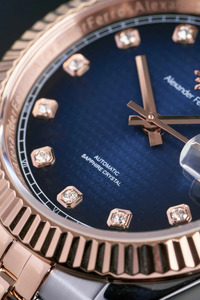 นาฬิกาข้อมือผู้ชาย รุ่น Round Alexander Ferros 8032D/05 หน้าปัดแซฟไฟร์ ตัวล็อคแบบผีเสื้อ ตัวเรือนสแตนเลสสตีล กันน้ำ ระบบจักรกลอัตโนมัติ แสดงผลแบบอนาล็อก - Product Image 3
