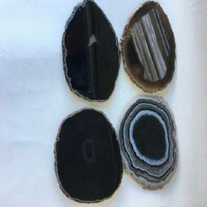 Posavasos artesanales de gemas en rodajas hechos de cuarzo rosa, ideales para decoración del hogar, disponibles en tamaño de 4 pulgadas. - Product Image 3