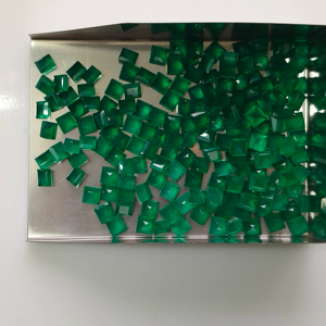 พลอยออนิกซ์สีเขียวธรรมชาติ 3.5 มม. ทรงสี่เหลี่ยมเจียระไนแบบสเต็ปคัท คุณภาพดีที่สุด พลอยเม็ดเดี่ยวสำหรับทำเครื่องประดับ ผลิตภัณฑ์จากเรดเมาน์เทนเจมส์ - Product Image 2