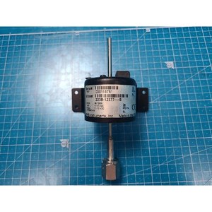 Transductor de Presión Diferencial MKS 223B-12377 Usado Como Parte del Equipo Semiconductor Legacy - Product Image 1
