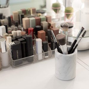 Colección SPA de Mármol Natural: Portacepillos de Dientes, Porta Brochas de Maquillaje, Organizador para Encimera de Baño - Product Image 1