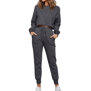 Conjunto de Pijama de Dos Piezas Unisex de Color Sólido al por Mayor, Top de Manga Larga con Cuello Redondo y Pantalones, Ropa Casual de Primavera para Estar en Casa o Hacer Deporte - Product Image 2