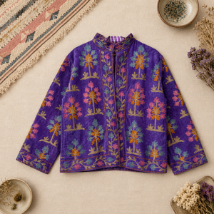 Veste matelassée en velours brodée Suzani faite à la main pour femme, doublée en coton, style bohème artisanal, idéale pour le printemps, l'automne et l'hiver – Cadeau - Product Image 2