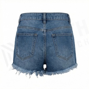 Short en jean tendance pour femme grande taille, avec effet froncé aux fesses, déchiré, avec poches, couleur personnalisable, tendances estivales - Product Image 2