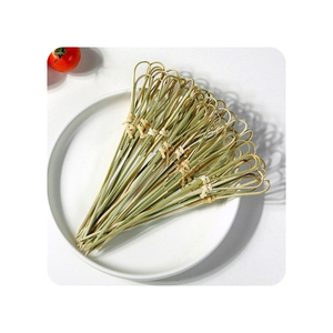 Palitos de bambú limpios de calidad confiable, ideales para barbacoas ecológicas y como herramienta para exhibir un bonito plato de aperitivos. - Product Image 2