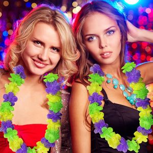 Paquete de 24 Collares de Flores Hawaianas para Mardi Gras, Decoraciones y Recuerdos para Fiestas de Mardi Gras - Product Image 6