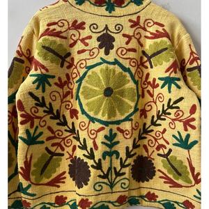 Veste en coton 100% naturel, brodée de fleurs Suzani, écologique, de haute qualité, personnalisable, vêtements ouzbèdes pour le festival d'automne - Product Image 4