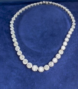 Collar de Moissanita con Cadena Cubana de Lujo, Fabricación India, para Regalo o Ocasiones Especiales, Disponible a Precio de Fábrica - Product Image 1