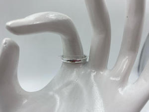 แหวนพลอยสีเงินสุดหรูสำหรับผู้หญิงสำหรับงานแต่งงานงานหมั้นประดับมุกแบบสัมผัสส่วนตัว - Product Image 2