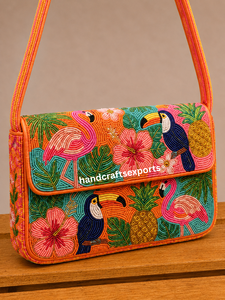 Sac à bandoulière de luxe fait main avec perles et rabat magnétique |   Design floral colibri |   Coffret de perles de rocaille portables de qualité supérieure pour femmes - Product Image 6