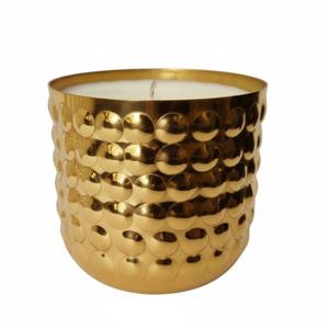 Portavelas moderno hecho a mano de metal dorado martillado, lujoso contenedor decorativo de latón para velas de té, para decoración del hogar y hoteles. - Product Image 1