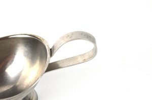 Salsera Metálica de Calidad para Restaurantes con Acabado Liso - Product Image 3
