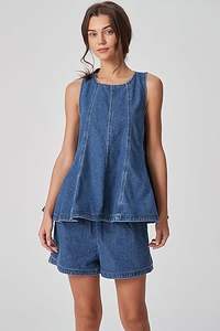 Chemises et shorts en jean pour femmes, hauts boutonnés, ensembles décontractés chemise et short, ensembles en jean très demandés, jupes portefeuille d'été - Product Image 2