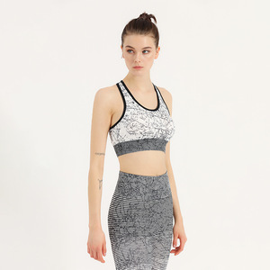 Ensembles de yoga pour adultes, 2 pièces, écologiques, pour filles, avec taille croisée, effet push-up, pour l'entraînement, la gym, le fitness et le yoga, motif uni, vente en gros - Product Image 4