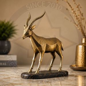 Figura de antílope de metal chapado en oro, escultura de animal, decoración para el hogar, artesanía de fundición para exhibición en mesa. - Product Image 1