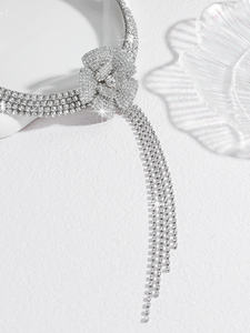 Collier ras du cou de luxe en or massif 18 carats avec diamant naturel, pendentif fleur et pompon, bijoux de mariage tendance unisexe - Product Image 4