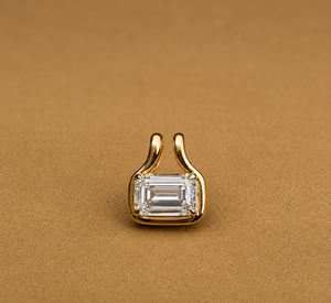 Pendentif solitaire en diamant de laboratoire taille brillant rond 2 carats, plaqué or 14K rhodié, pour fiançailles et soirées - Product Image 1