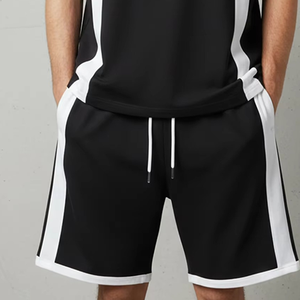 Ensemble décontracté 2 pièces Glamour Plus pour homme : T-shirt color block et short à cordon, tenue d'été respirante en polyester tricoté - Product Image 6