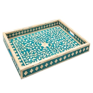 Bandeja Decorativa de Lujo con Incrustaciones de Hueso Rojo Coral Estilo Boho, Bandeja de Resina y Mosaico de Hueso para Mesa de Centro y Tocador - Product Image 3