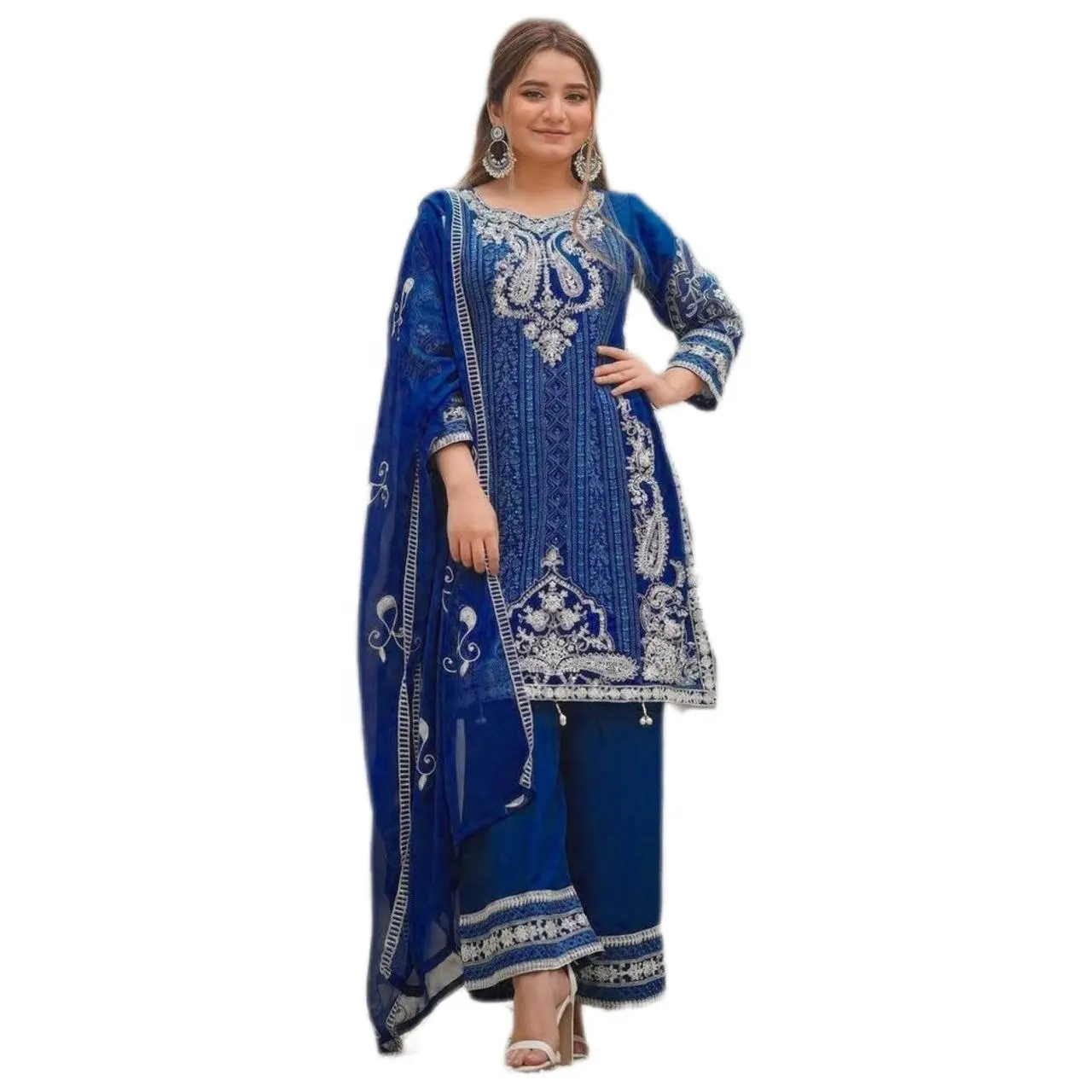 Nova coleção de ternos falsos Salwar bordados Georgette Surat por Fatema Fashion