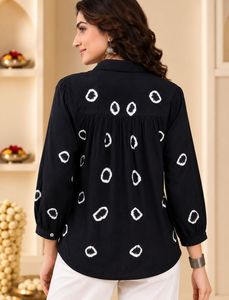 Chemise en coton noir imprimé pour femmes avec motif à pois blancs, manches trois quarts, col boutonné, haut décontracté - Product Image 5