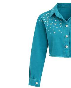 Chaqueta vaquera corta para mujer, color verde azulado, personalizada, con botones en los hombros adornados con pedrería, manga larga, estilo casual urbano. - Product Image 5