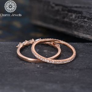 Anillo Clásico de Eternidad para Mujer Charm_Jewells con Moissanita de Corte Cojín de 3 GM, Chapado en Oro sobre Plata, Certificado IGI, Engaste de Puntas - Product Image 6