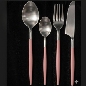 Vaisselle de location pour restaurants et hôtels, idéale pour mariages, avec manche rose poli miroir, comprenant cuillère, fourchette et couteau. - Product Image 1
