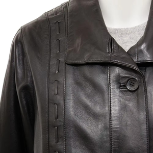 Chaqueta de Mujer de Cuero Genuino con Cuello Alto, Manga Larga, Cierre de Botones, Color Sólido, Largo Regular, para Otoño - Product Image 5