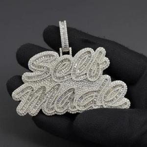 Pendentif unisexe Hip Hop en Moissanite et Argent 925, Bijou de luxe tendance pour le quotidien et les soirées, style affirmé et brillant - Product Image 1