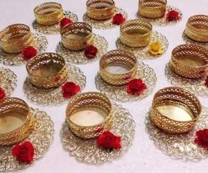 Bougeoir à pompon en métal fait main pour la décoration chauffe-plat bougeoir décor de scène de mariage Diwali décor Diya - Product Image 1