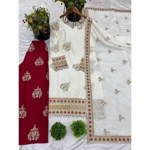 Salwar Kameez de Seda de Diseñador para Fiesta, Conjunto de Top y Pantalón con Dupatta, con Bordado Intenso, Aspecto Elegante - Product Image 1