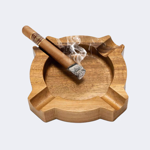 Cenicero de Madera Retro para Fumadores con Base Antideslizante - Product Image 1