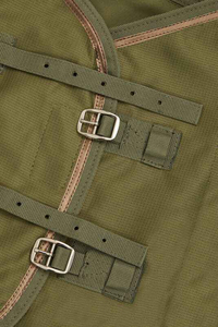 Alfombras de equitación duraderas de alta calidad hechas con tela resistente y forro interior suave que proporciona comodidad y protección para el caballo. - Product Image 2