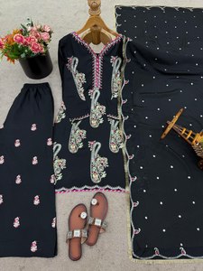 ชุดสัลวาร์ คามีซ ผ้าไหมชินนอนแท้เนื้อหนา ดีไซน์คอเสื้อสวยงามพิเศษ สำหรับผู้ค้าปลีกและผู้ขายออนไลน์ - Product Image 6