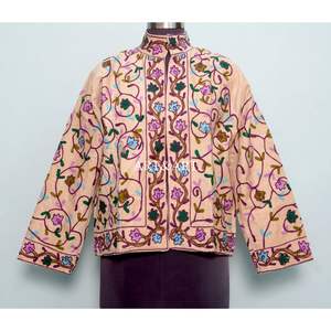 Veste en cotrise brodée en coton faite à la main en Inde, veste en cotrise pour femmes, manches longues, longueur normale, écologique, automne-hiver - Product Image 1