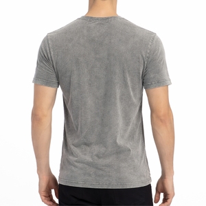 T-shirt pour homme à col en V uni, manches courtes, en coton, coupe ajustée, couleur unie, design personnalisé, effet délavé - Product Image 2