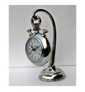 Horloge de table design en métal unique fabriquée à la main pour les anniversaires de cadeaux ou la décoration de la maison - Product Image 1